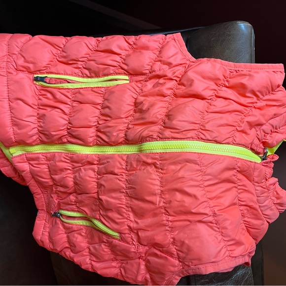 LLBean girls downtek water repellant vest size 4 4T full zip down - Picture 4 of 4